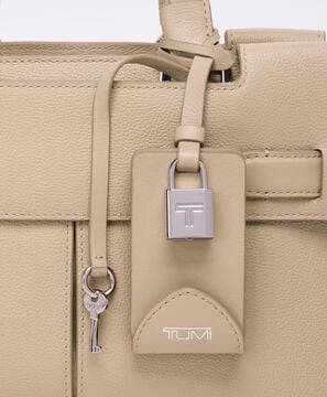 Agent Tote Klein