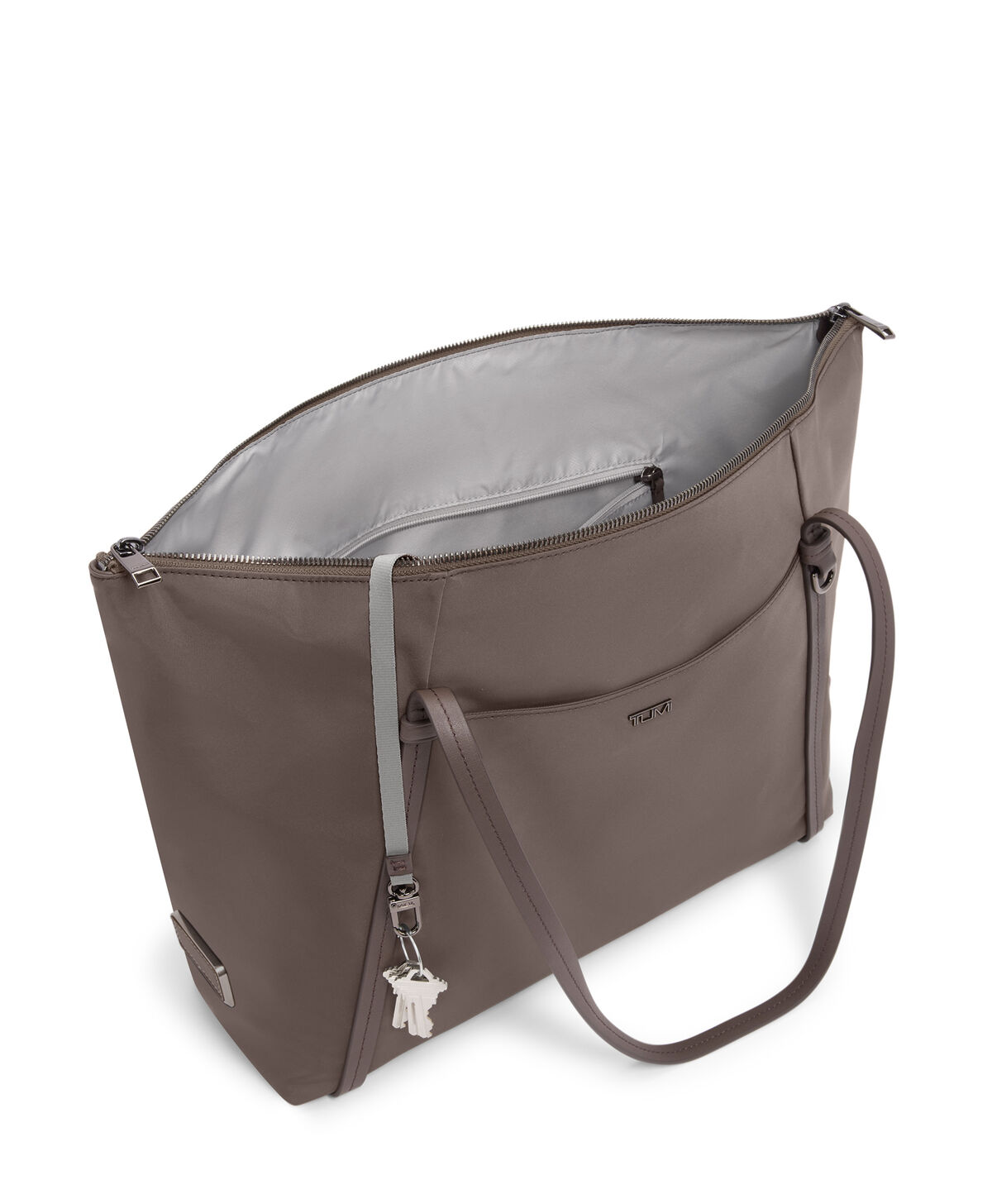Voyageur Q Tote