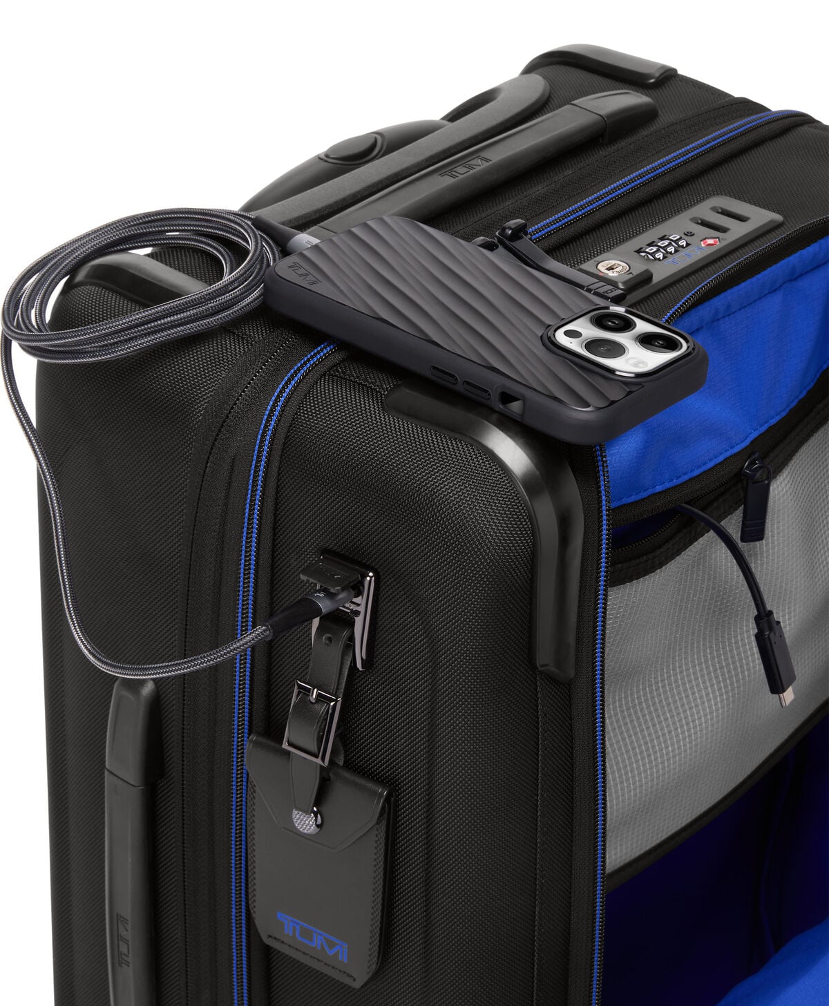 Alpha Dual Access Expandable Cabin